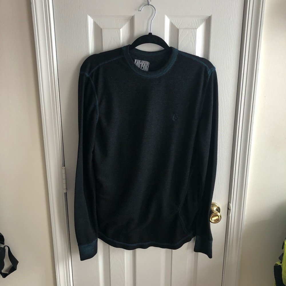 Men’s long sleeve Volcom shirt